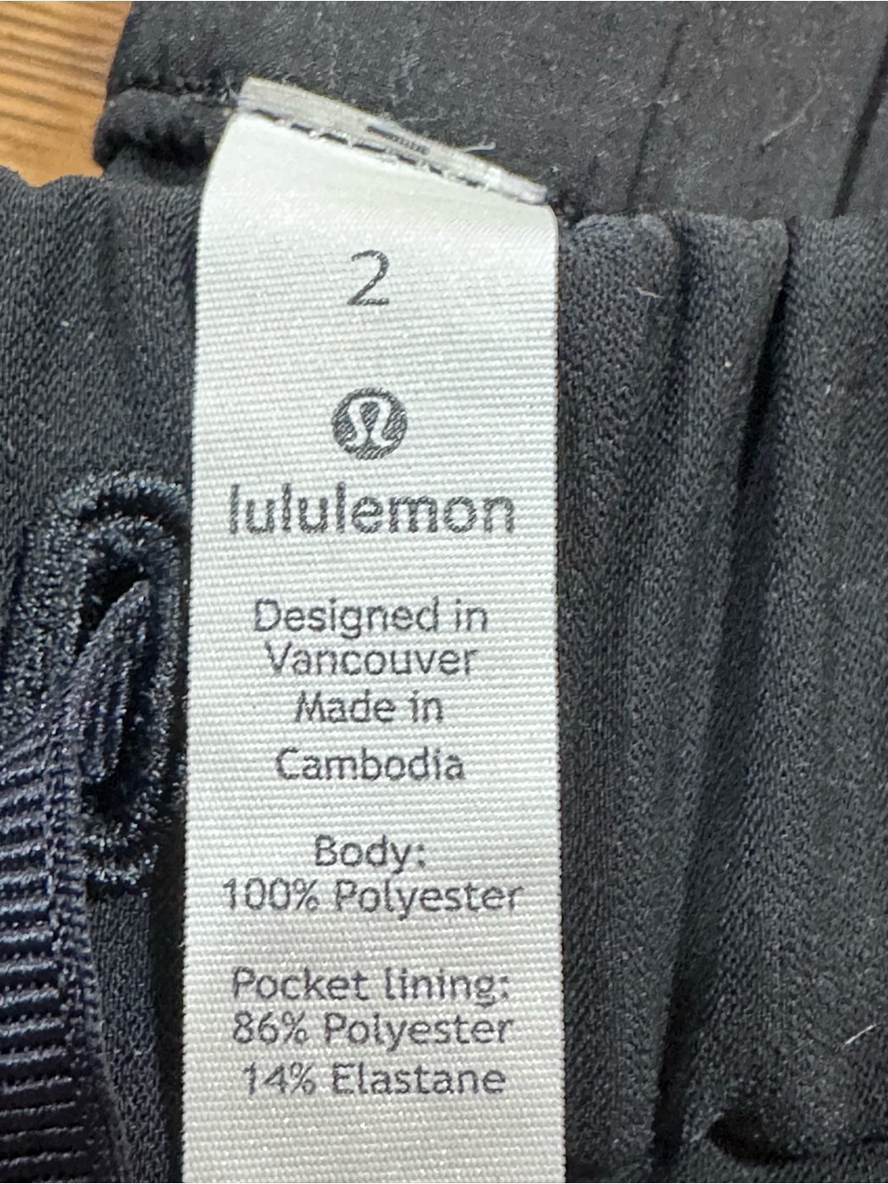 lululemon athletica Black sz 2 pants lightweight - Picture 2 of 6